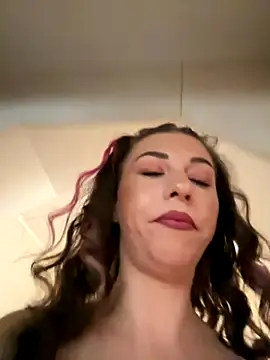 Snapshot of EdaQueen chatting on 16, 11, 2025 EdaQueen online show from 16, 11, 2025