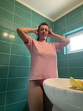 Snapshot of EdaQueen chatting on 14, 12, 2025 EdaQueen online show from 14, 12, 2025