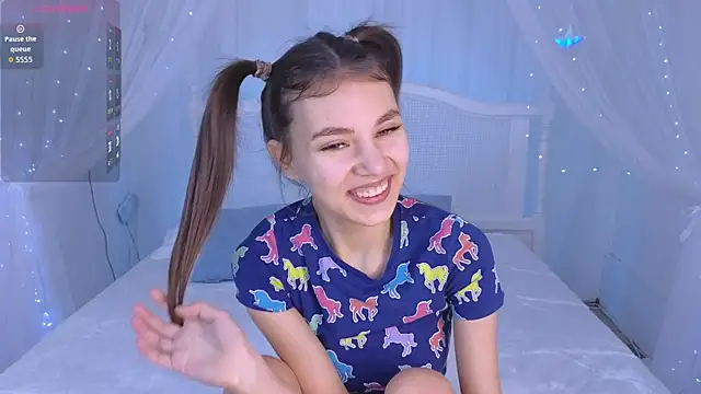 Little  Lunaa online show from 11, 4, 2026