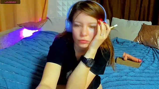 Eva purrr  online show from 16, 4, 2026