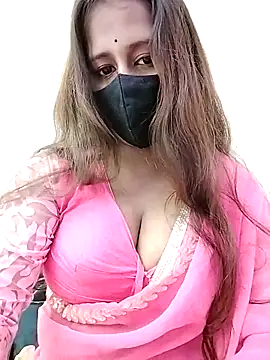 Snapshot of LoveLy-Soneya chatting on 18, 11, 2025 LoveLy-Soneya online show from 18, 11, 2025