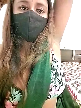 Snapshot of LoveLy-Soneya chatting on 24, 11, 2025 LoveLy-Soneya online show from 24, 11, 2025