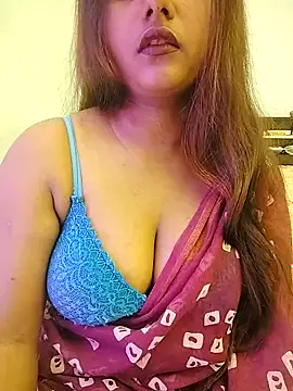 Snapshot of LoveLy-Soneya chatting on 19, 12, 2025 LoveLy-Soneya online show from 19, 12, 2025