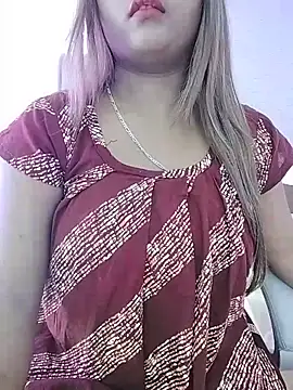 Snapshot of LoveLy-Soneya chatting on 17, 6, 2026 LoveLy-Soneya online show from 17, 6, 2026