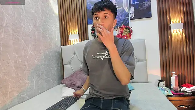 Elian Julian online show from 2, 12, 2025