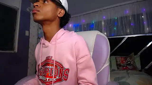 Santy bigcock 01 online show from 25, 4, 2026