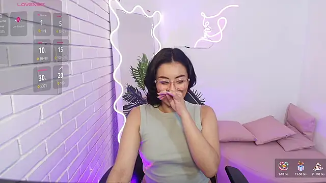 Snapshot of PEACHY_TAY chatting on 5, 12, 2025 PEACHY TAY online show from 5, 12, 2025