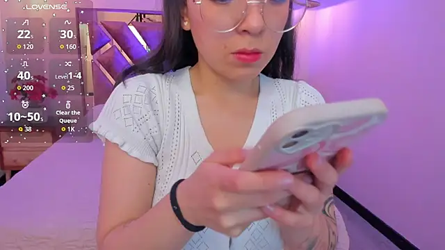 Snapshot of Kittyy_patitas_suaves chatting on 19, 11, 2025 Kittyy patitas suaves online show from 19, 11, 2025