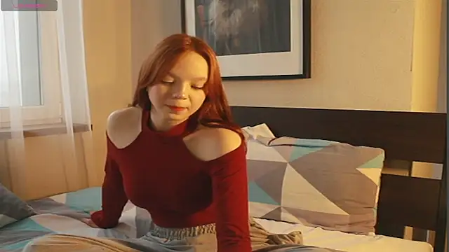 Snapshot of AmoraBloom chatting on 7, 11, 2025 AmoraBloom online show from 7, 11, 2025