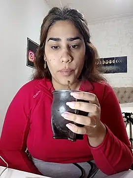 Snapshot of nahiarabiel33 chatting on 16, 5, 2026 nahiarabiel33 online show from 16, 5, 2026