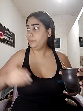 Snapshot of nahiarabiel33 chatting on 3, 6, 2026 nahiarabiel33 online show from 3, 6, 2026