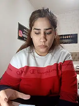 Snapshot of nahiarabiel33 chatting on 8, 6, 2026 nahiarabiel33 online show from 8, 6, 2026