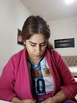 Snapshot of nahiarabiel33 chatting on 17, 6, 2026 nahiarabiel33 online show from 17, 6, 2026