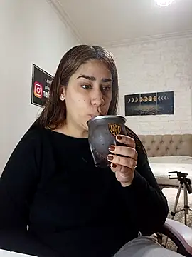 Snapshot of nahiarabiel33 chatting on 3, 7, 2026 nahiarabiel33 online show from 3, 7, 2026