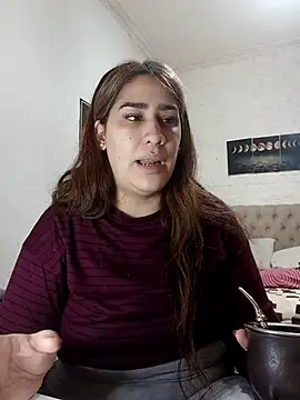 Snapshot of nahiarabiel33 chatting on 1, 8, 2026 nahiarabiel33 online show from 1, 8, 2026