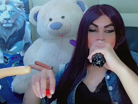 Snapshot of NharaBigCock chatting on 9, 11, 2025 NharaBigCock online show from 9, 11, 2025