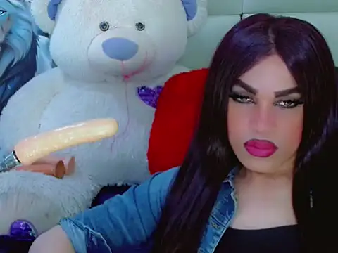 Snapshot of NharaBigCock chatting on 12, 11, 2025 NharaBigCock online show from 12, 11, 2025