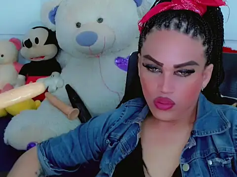 Snapshot of NharaBigCock chatting on 22, 11, 2025 NharaBigCock online show from 22, 11, 2025