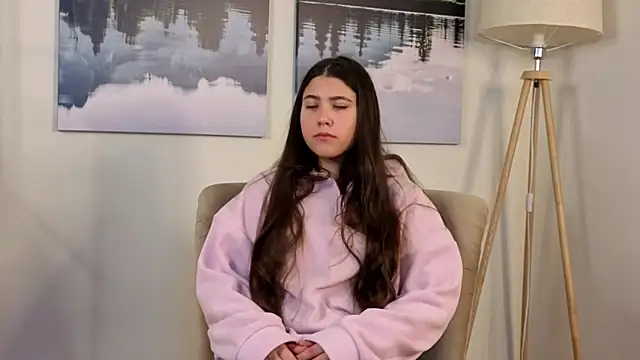 TeriRazey online show from 5, 11, 2025