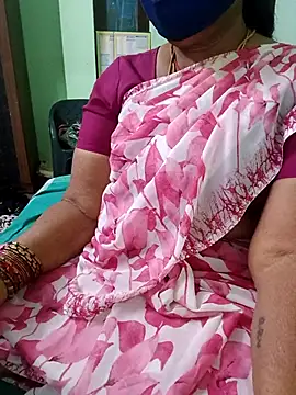 Snapshot of savithasree chatting on 18, 12, 2025 savithasree online show from 18, 12, 2025