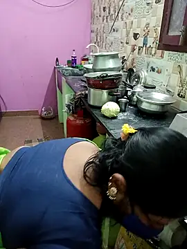 Snapshot of savithasree chatting on 19, 12, 2025 savithasree online show from 19, 12, 2025