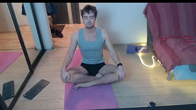 Snapshot of lucky_swimmer chatting on 2, 12, 2025 lucky swimmer online show from 2, 12, 2025