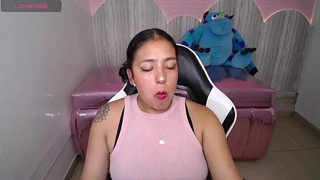 Snapshot of tamara_brown_t chatting on 22, 11, 2025 tamara brown t online show from 22, 11, 2025