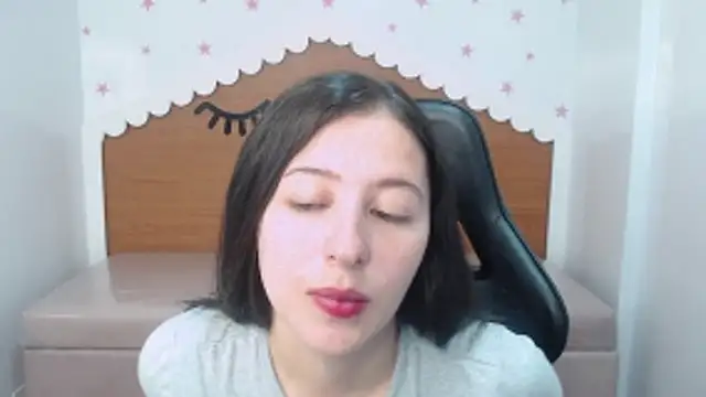 Snapshot of scarlett_percy_t chatting on 26, 11, 2025 scarlett percy t online show from 26, 11, 2025