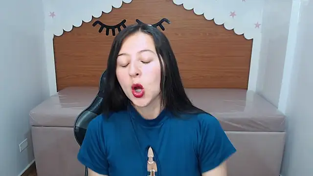 Snapshot of scarlett_percy_t chatting on 5, 12, 2025 scarlett percy t online show from 5, 12, 2025