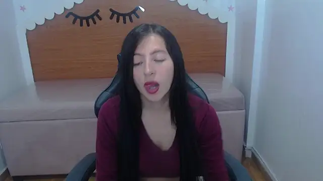 Snapshot of scarlett_percy_t chatting on 13, 12, 2025 scarlett percy t online show from 13, 12, 2025