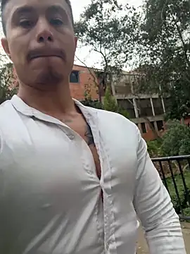 Snapshot of RaySullivan chatting on 12, 11, 2025 RaySullivan online show from 12, 11, 2025