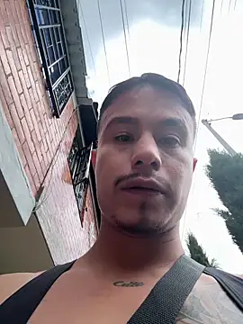 Snapshot of RaySullivan chatting on 23, 11, 2025 RaySullivan online show from 23, 11, 2025