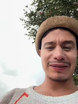 Snapshot of RaySullivan chatting on 1, 12, 2025 RaySullivan online show from 1, 12, 2025