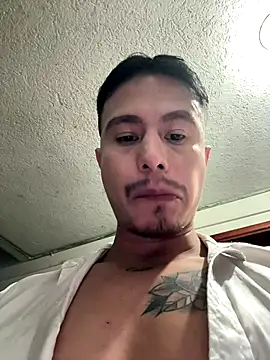 Snapshot of RaySullivan chatting on 14, 12, 2025 RaySullivan online show from 14, 12, 2025