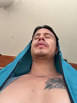 Snapshot of RaySullivan chatting on 15, 12, 2025 RaySullivan online show from 15, 12, 2025