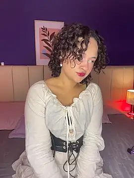 Snapshot of _sarahRose chatting on 14, 12, 2025 sarahRose online show from 14, 12, 2025