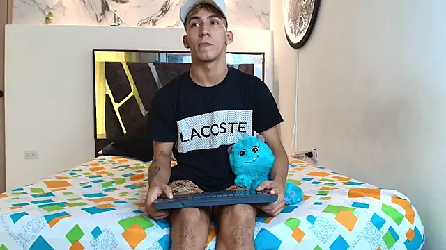 Snapshot of IMPERIO_ROMANO chatting on 19, 11, 2025 IMPERIO ROMANO online show from 19, 11, 2025