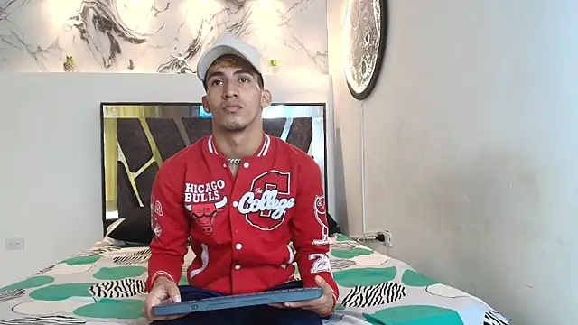 Snapshot of IMPERIO_ROMANO chatting on 1, 12, 2025 IMPERIO ROMANO online show from 1, 12, 2025