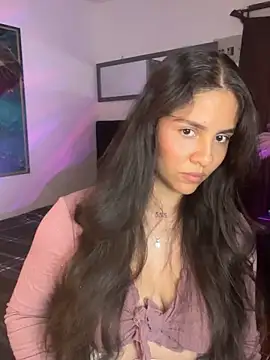 Snapshot of alisaa_jhons1 chatting on 21, 11, 2025 alisaa jhons1 online show from 21, 11, 2025