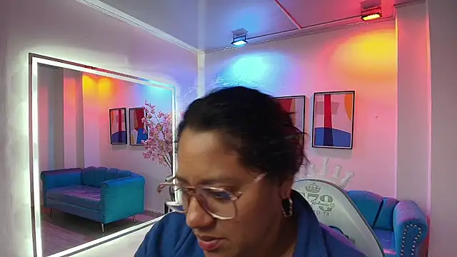 Snapshot of Alondra_gomexxx chatting on 27, 11, 2025 Alondra gomexxx online show from 27, 11, 2025