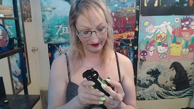 Savanah Banana  online show from 13, 3, 2026