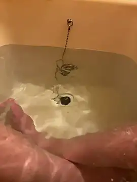 Snapshot of houkeiboy78 chatting on 21, 12, 2025 houkeiboy78 online show from 21, 12, 2025