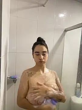 Snapshot of sara2123 chatting on 6, 11, 2025 sara2123 online show from 6, 11, 2025