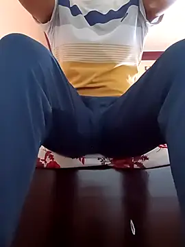 Snapshot of bhaiarean chatting on 5, 11, 2025 bhaiarean online show from 5, 11, 2025