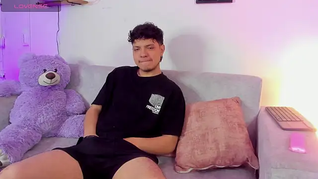 MidNightTouch-21 online show from 8, 11, 2025