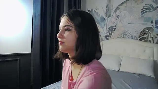 Ruby de Cherry online show from 6, 11, 2025