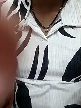 Snapshot of deewane-ki_deewaniyat chatting on 7, 11, 2025 deewane-ki deewaniyat online show from 7, 11, 2025