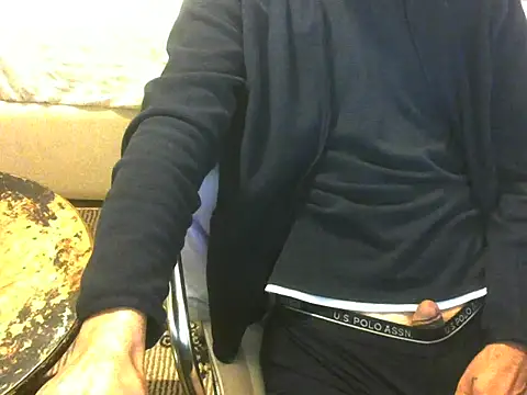 Snapshot of ellsaBunny chatting on 25, 11, 2025 ellsaBunny online show from 25, 11, 2025