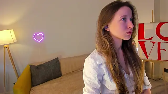 Snapshot of eirakiliana chatting on 11, 11, 2025 eirakiliana online show from 11, 11, 2025