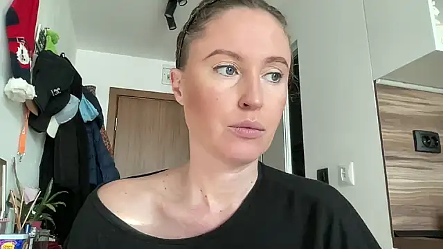 Snapshot of Ameli8 chatting on 15, 12, 2025 Ameli8 online show from 15, 12, 2025